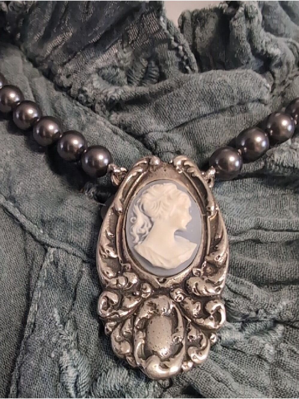 Vintage-Style Black Pearl Cameo Necklace